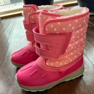 Carters Light Up Snow Boots - Hearts- Size 12 Toddler Used